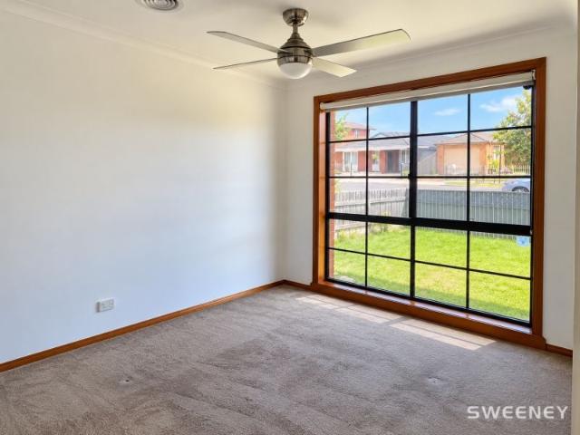 House for rent in Altona Meadows, Melbourne
