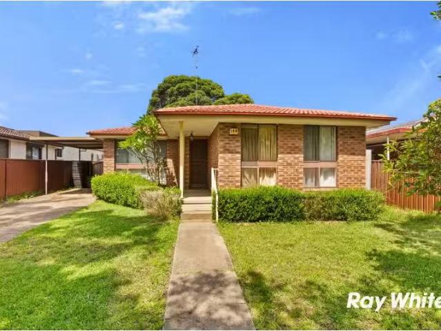 House for rent in Acacia Gardens