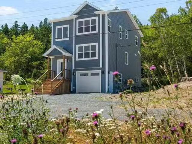 House for sale in Queensland, Nova Scotia