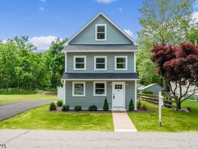 House for sale in Gladstone, New Jersey