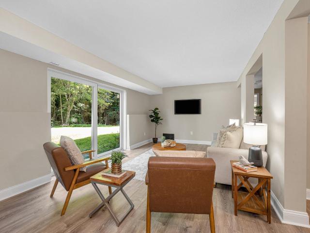 Condo for sale in Oaklands Condominiums, Exeter
