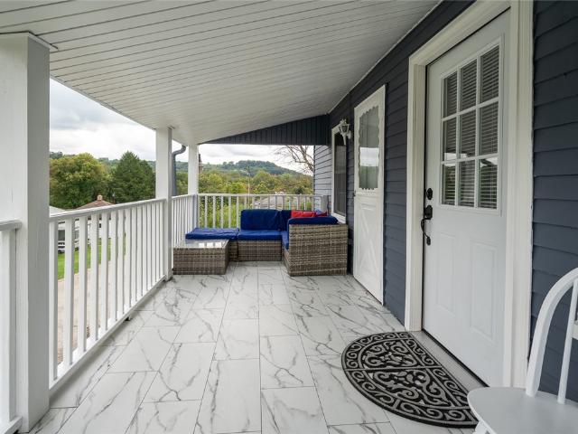 House for sale in Avella, Independence Township