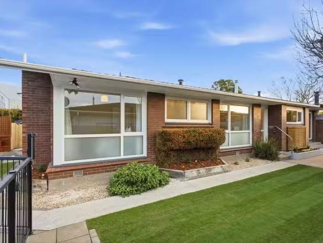 House for sale in Chaslands, Canterbury