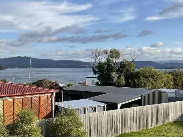 House for rent in Akaroa, Tasmania