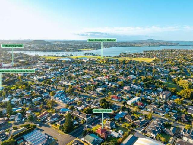 House for sale in Howick