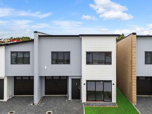 Townhouse for rent in East Tamaki