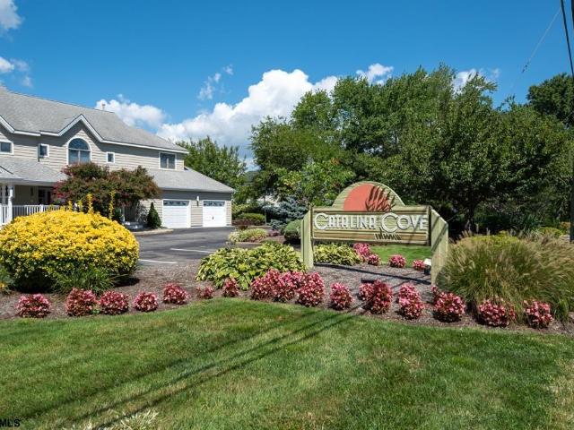 Condo for sale in Cornerstone Commerce Centre, Linwood