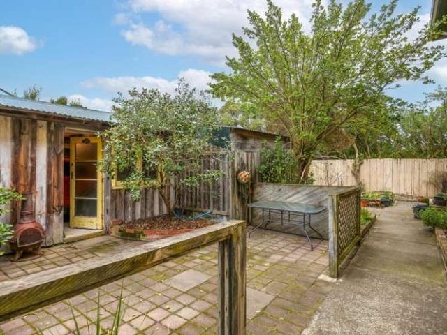House for sale in Canterbury