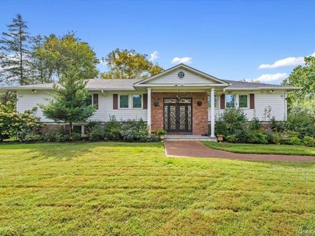 House for sale in Kennilworth, Village of Great Neck