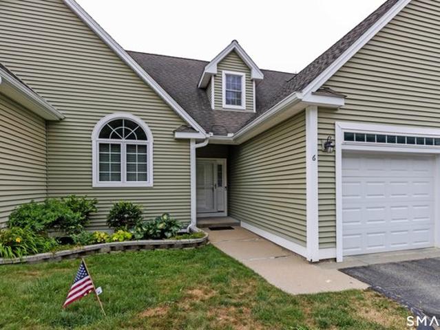 Townhouse for sale in Colchester, Connecticut