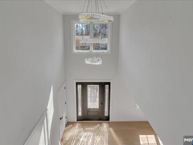 House for sale in Woodcliff Lake, New Jersey