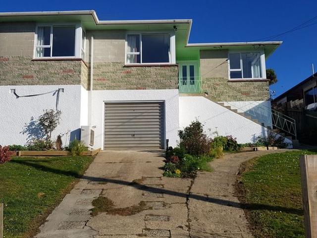 House for rent in Otakou