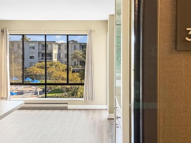 Condo for sale in Emeryville, Alameda County
