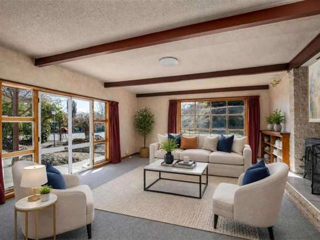 House for sale in Otakou