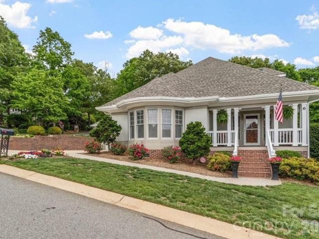 Townhouse for sale in Asheville, North Carolina