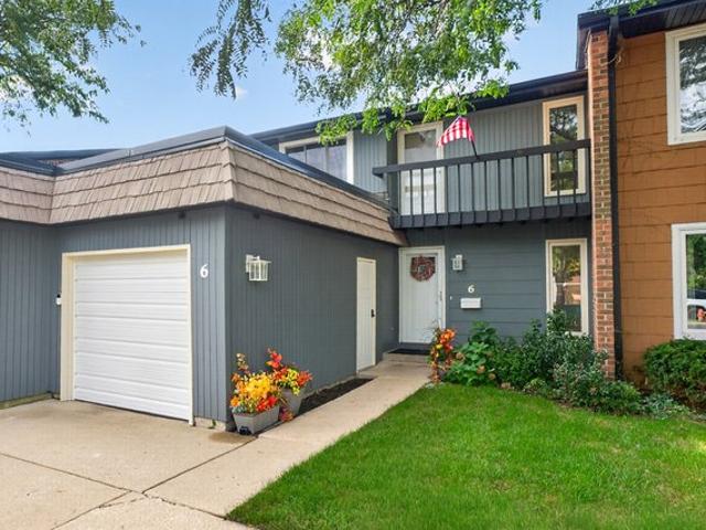 Townhouse for sale in Illinois Park, Elgin