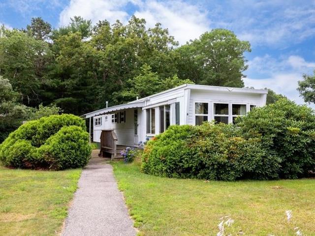 House for sale in Manomet, Massachusetts