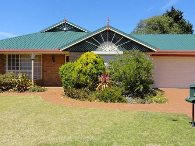 House for rent in Kearneys Spring, Toowoomba