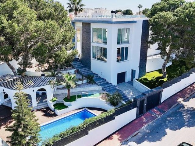 Casa en venta en Bonalba, l'Alacantí