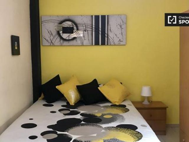 Habitación en alquiler en Alcalá De Henares, Distrito V