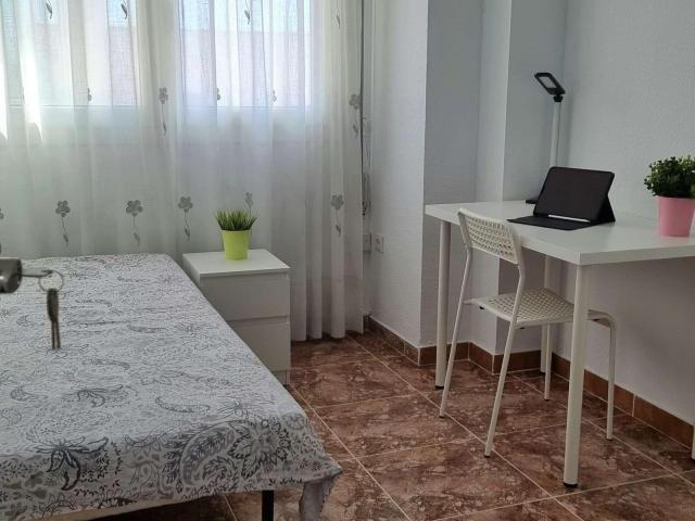 Habitación en alquiler en Cartagena Casco, Campo de Cartagena y Mar Menor