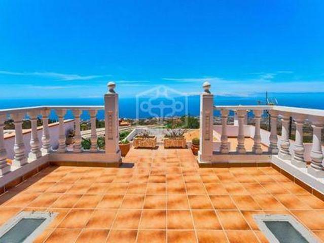 Chalet en venta en Cercado el Pino, Adeje