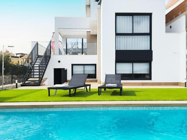 Chalet en venta en Algorfa, Alacant / Alicante