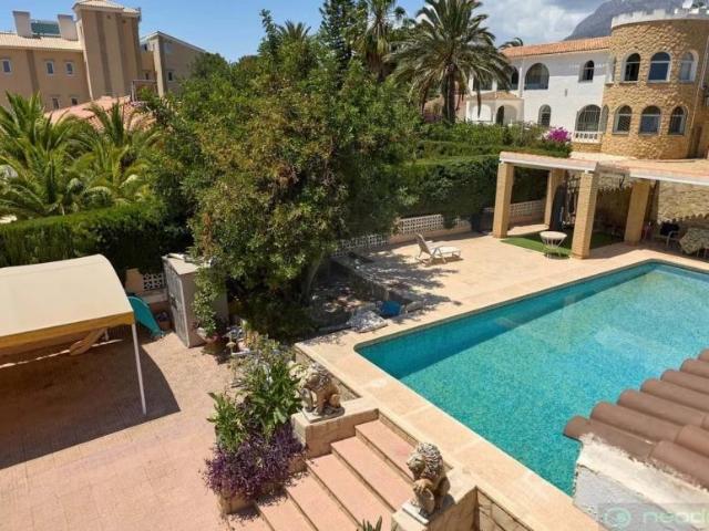 Villa en alquiler en Alicante