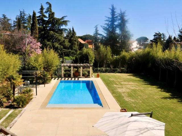 Chalet en alquiler en Medina-sidonia, Madrid