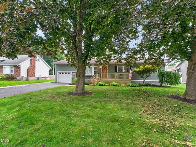 House for sale in Saratoga, New York