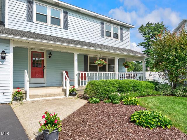 House for sale in Colonie, New York