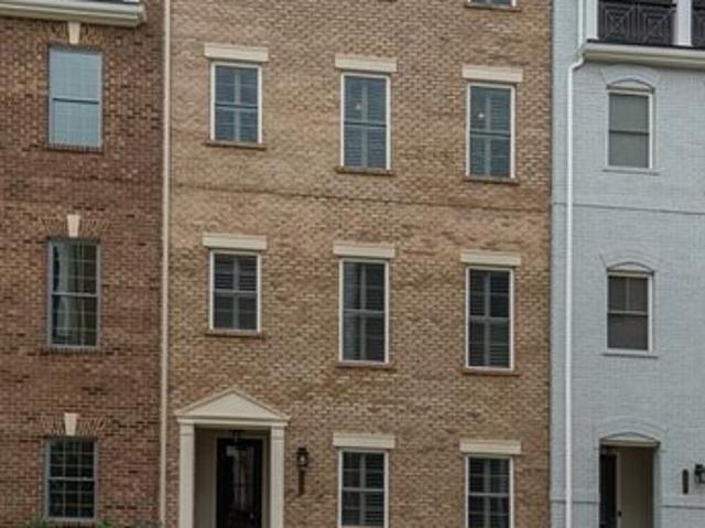 Townhouse for sale in Virginia