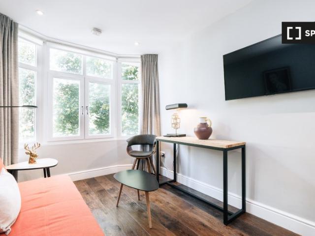Apartment for rent in Royal Borough of Kensington and Chelsea, Greater London