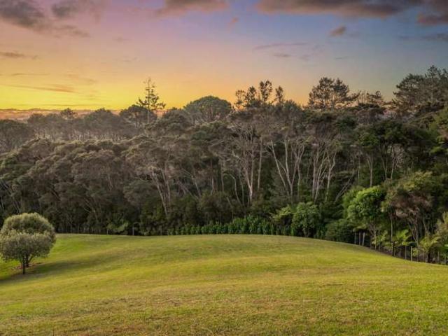 House for sale in Paremoremo