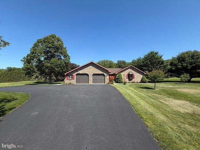 House for sale in Cumberland, Pennsylvania
