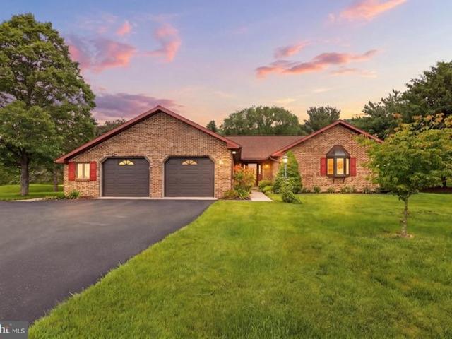 House for sale in Cumberland, Pennsylvania