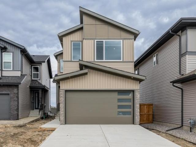 House for sale in Fort Saskatchewan, Alberta
