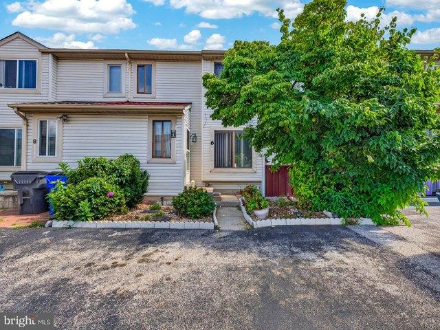 Townhouse for sale in Delaware