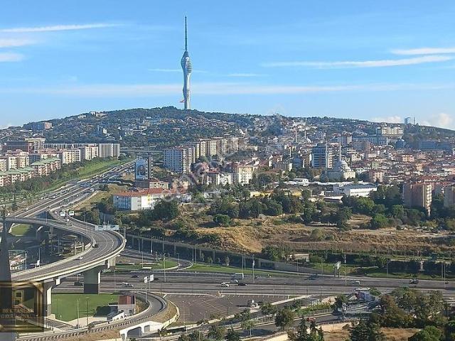 Kadiköy, İstanbul içerisinde kiralık mülk