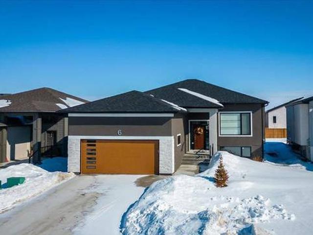 House for sale in East St. Paul, Manitoba