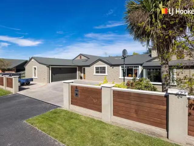 House for sale in Otakou