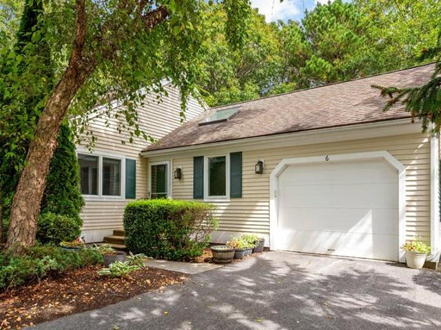 Condo for sale in Mashpee, Massachusetts