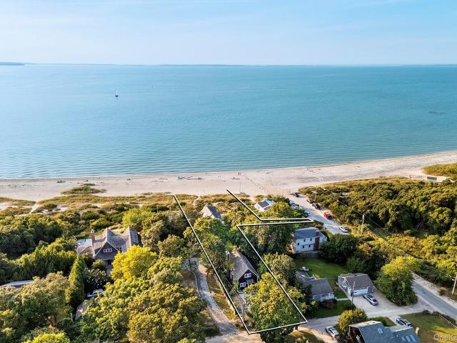 House for sale in Springs, Town of East Hampton