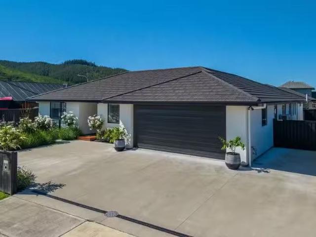 House for sale in Tasman