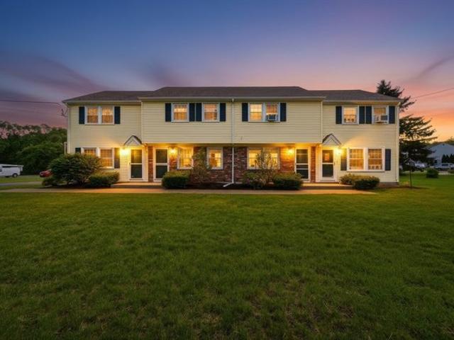 Condo for sale in Plainville, Massachusetts