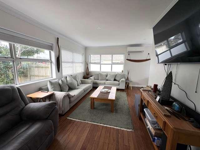 House for rent in Owhata