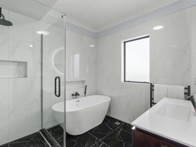 House for sale in Chaslands, Canterbury