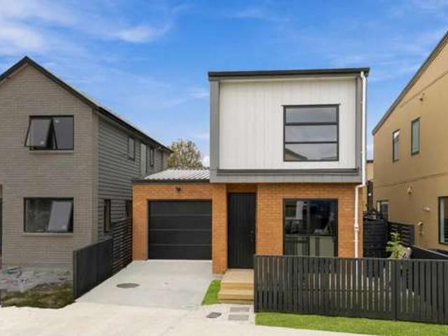 House for sale in Ōpaheke, Papakura