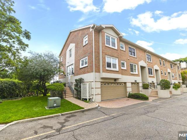 Property for rent in Edgewater, New Jersey
