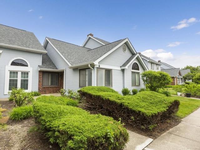 Condo for sale in Lincolnshire, Illinois